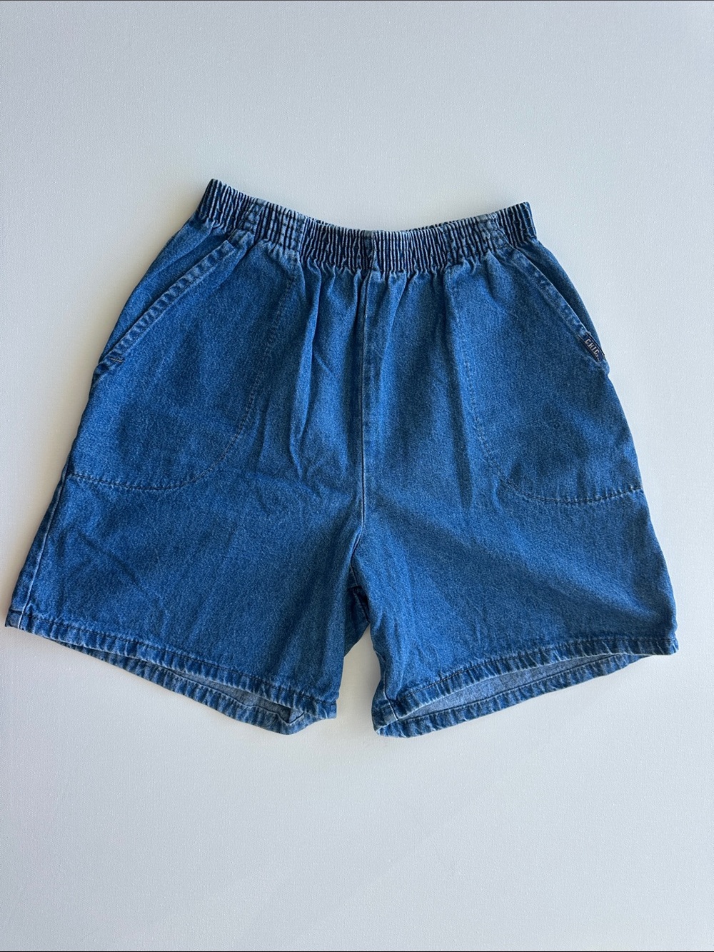 chic Medium Blue Elastic-Waist Denim Shorts